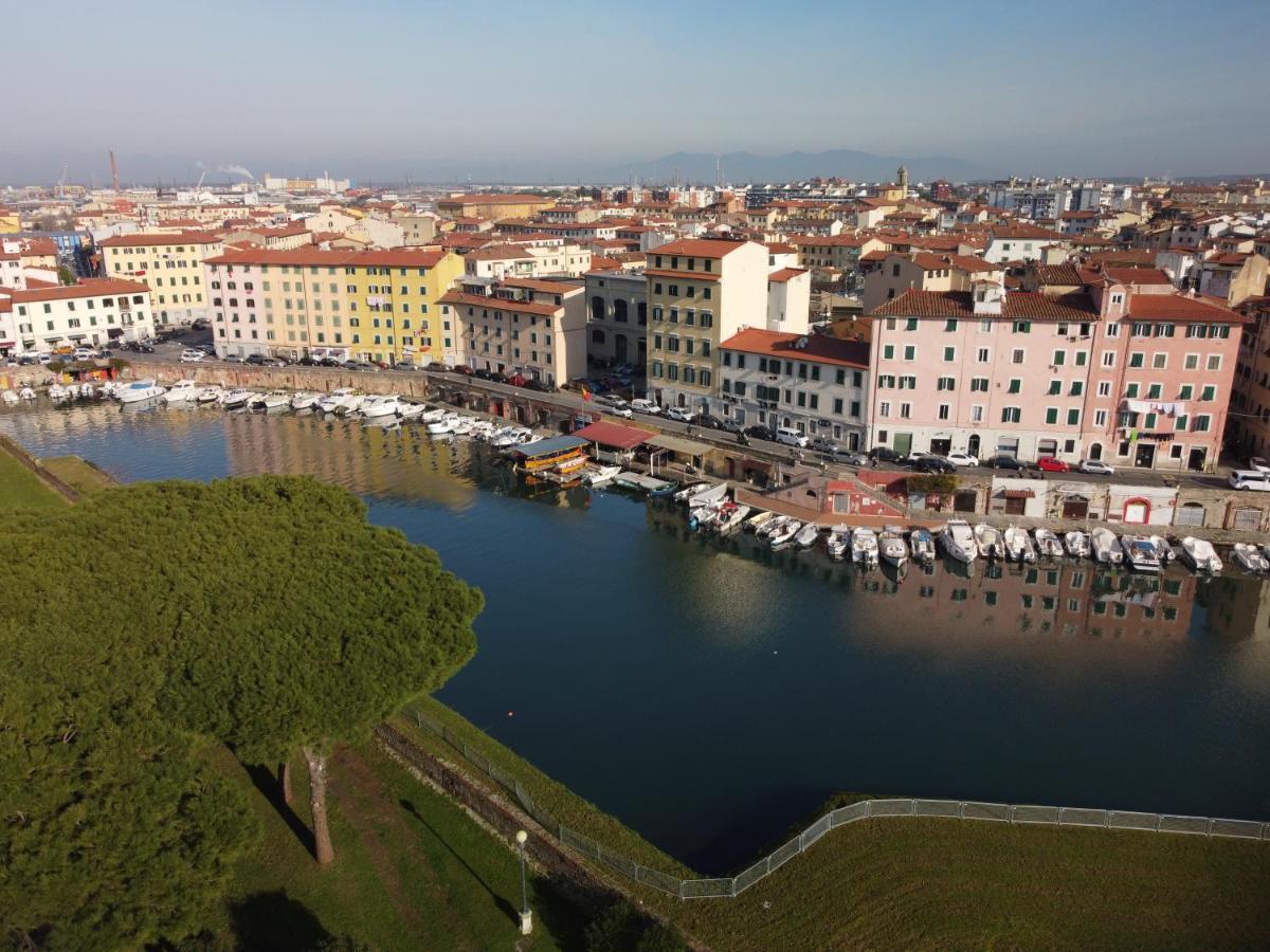 Casa Dafne Lägenhet Livorno Exteriör bild